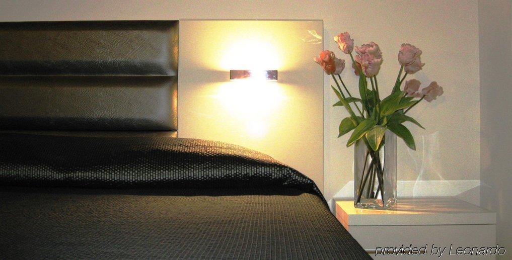Hotel Darival Nomentana Rome Bilik gambar